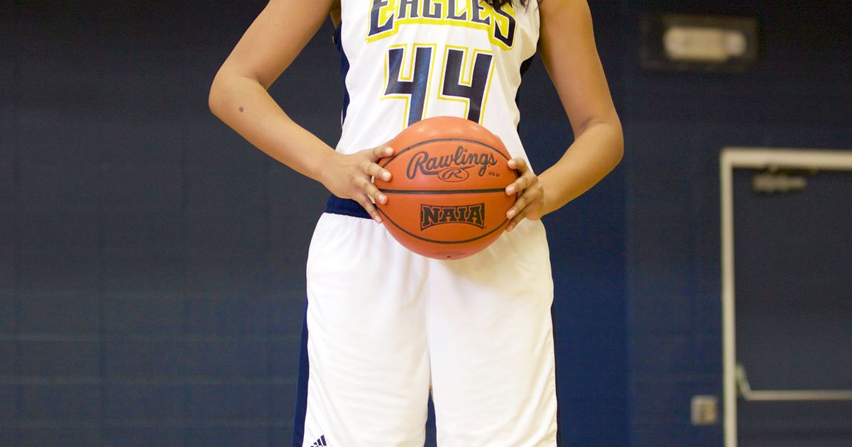 Freshman Basketball Player Chooses Sabbath