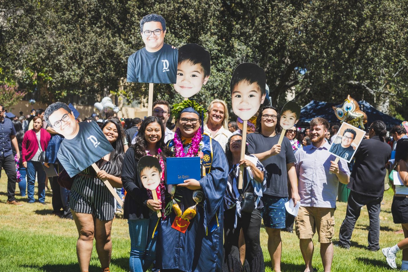 Nearly 450 graduate, La Sierra returns to traditional commencement La